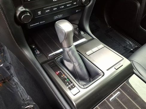 Used 2023 Lexus GX 460 Luxury w/ Sport Design Package AWD/4WD image 33