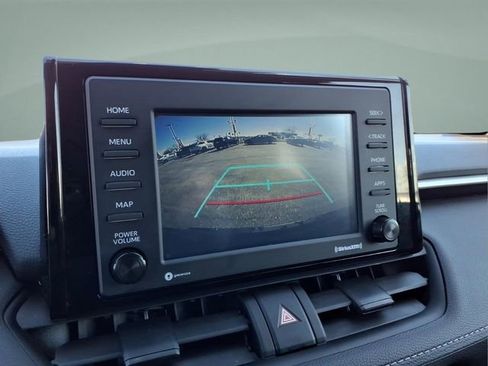 Certified 2022 Toyota RAV4 LE AWD/4WD image 26