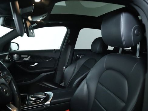 Used 2018 Mercedes-Benz GLC 300 4MATIC image 21