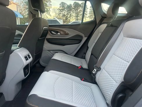 Used 2018 GMC Terrain SLE image 11