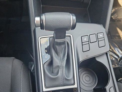 Used 2024 Kia Sportage LX AWD/4WD image 11