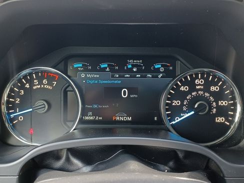 Used 2018 Ford F150 Lariat w/ Equipment Group 502A Luxury AWD/4WD image 13