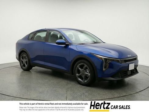 Used 2025 Kia K4 FWD image 1