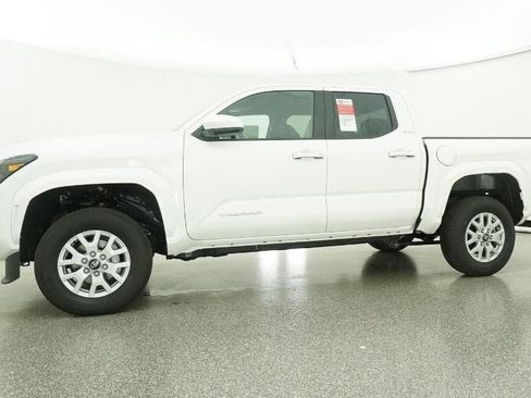 New 2026 Toyota Tacoma SR5 image 18