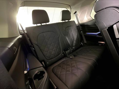 Certified 2023 BMW X7 xDrive40i w/ Premium Package image 30