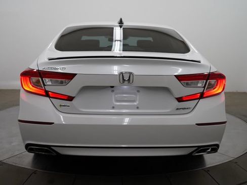 Used 2022 Honda Accord Sport image 6