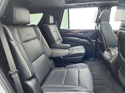 Used 2023 Cadillac Escalade Premium Luxury w/ LPO, Radiant Package image 32