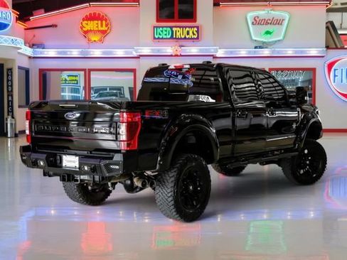 Used 2021 Ford F250 Lariat w/ Lariat Ultimate Package AWD/4WD image 3