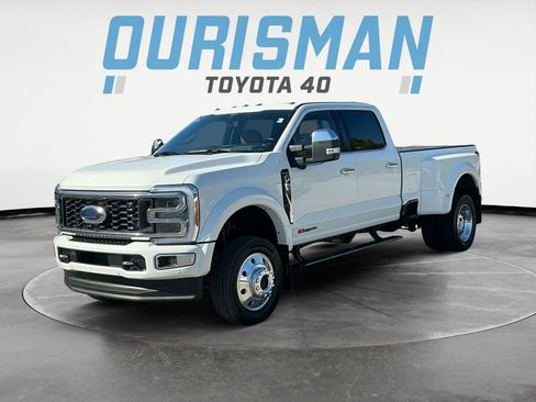 Used 2023 Ford F450 Platinum w/ FX4 Off-Road Package AWD/4WD image 3