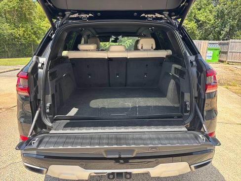 Used 2022 BMW X5 sDrive40i w/ Premium Package RWD image 9