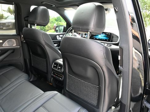 Used 2021 Mercedes-Benz GLS 580 4MATIC image 53