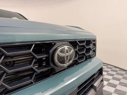 Used 2025 Toyota 4Runner 4WD image 3