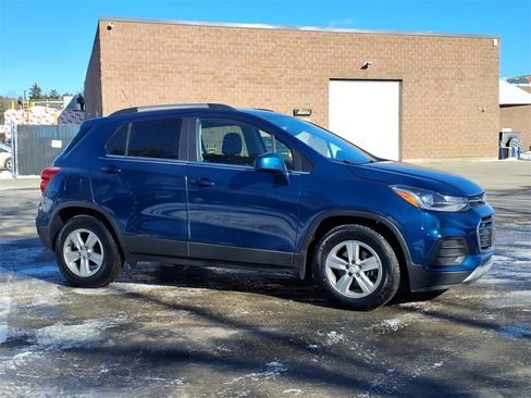 Used 2020 Chevrolet Trax LT image 4