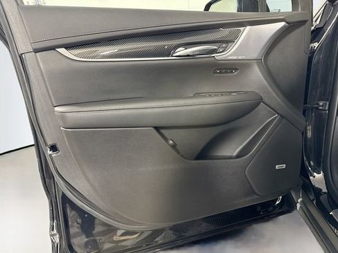 Used 2023 Cadillac XT6 Sport AWD/4WD image 13