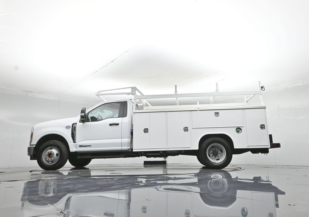 New 2025 Ford F350 XL w/ XL Chrome Package RWD image 57