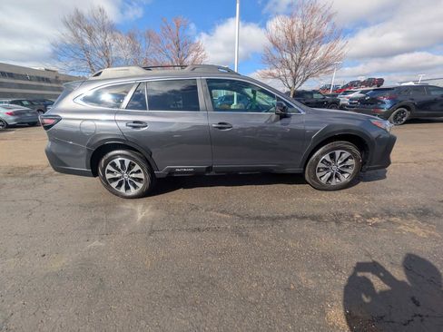 Used 2025 Subaru Outback Limited image 8