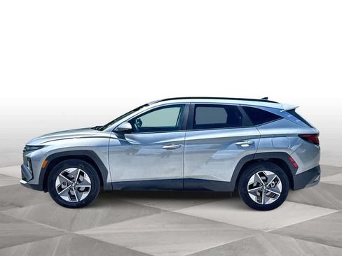 Used 2025 Hyundai Tucson SEL FWD image 5