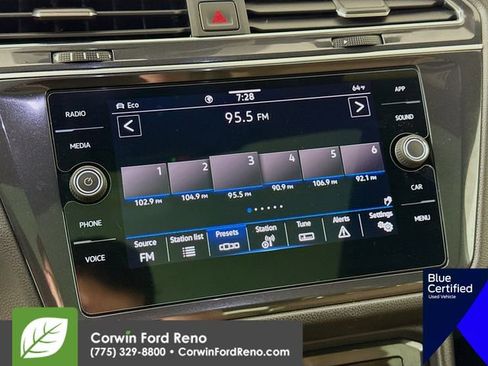 Used 2024 Volkswagen Tiguan SE AWD/4WD image 17