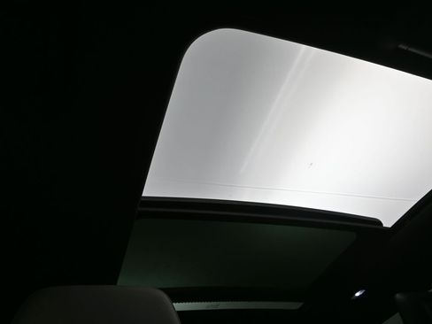 Used 2021 Chevrolet Tahoe LT w/ Rear Media and Nav Package RWD image 27