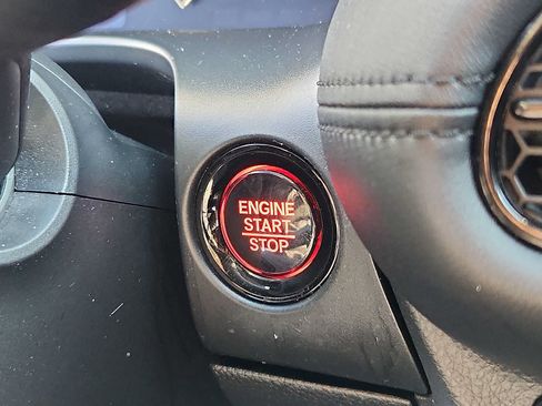 Certified 2024 Honda HR-V LX image 23