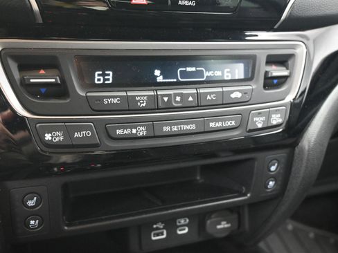 Used 2024 Honda Ridgeline Black Edition image 30