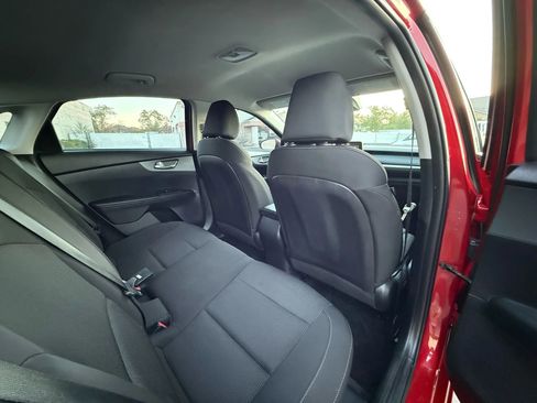 Used 2021 Kia Forte LXS image 14