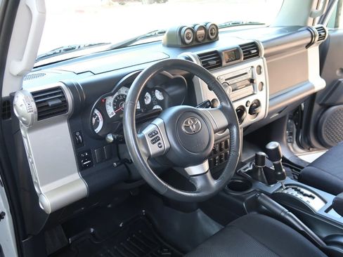 Used 2007 Toyota FJ Cruiser 4WD image 22