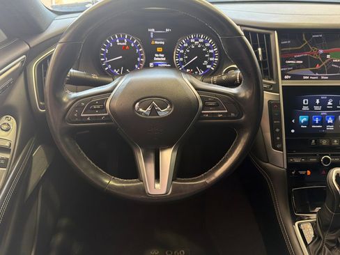 Used 2019 INFINITI Q60 3.0t Luxe w/ Essential Package RWD image 13