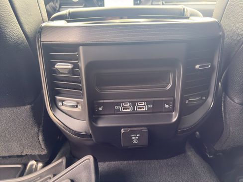 Used 2023 RAM 2500 Limited AWD/4WD image 21