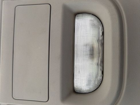 Used 2017 Dodge Grand Caravan SXT w/ Driver Convenience Group image 21