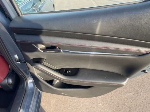Used 2024 MAZDA MAZDA3 s image 46