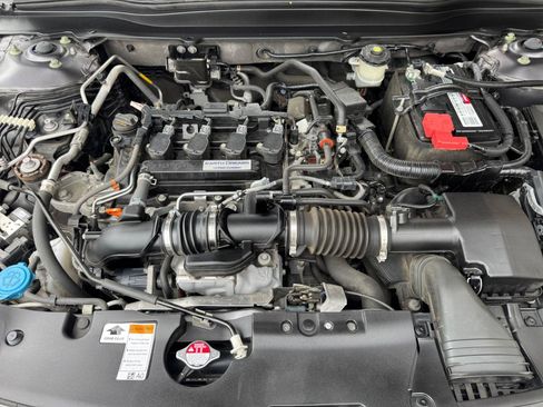 Used 2019 Honda Accord LX image 36