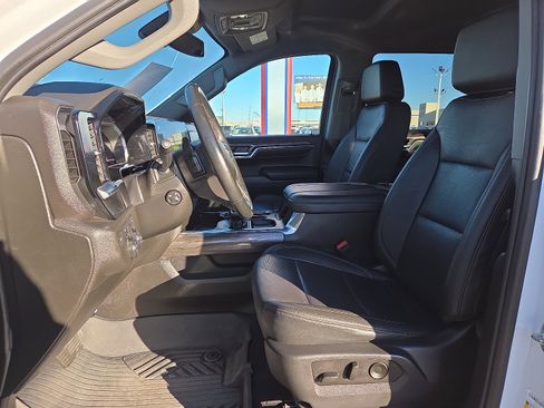 Used 2024 Chevrolet Silverado 1500 LTZ image 13