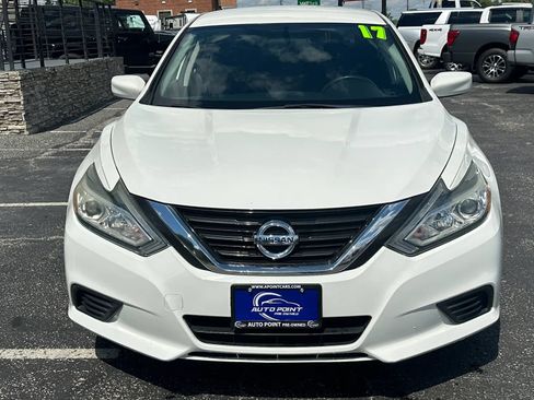 Used 2017 Nissan Altima 2.5 SV FWD image 3