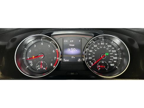 Used 2016 Volkswagen GTI SE FWD image 27