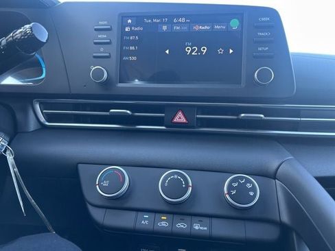 New 2026 Hyundai Elantra SE image 10