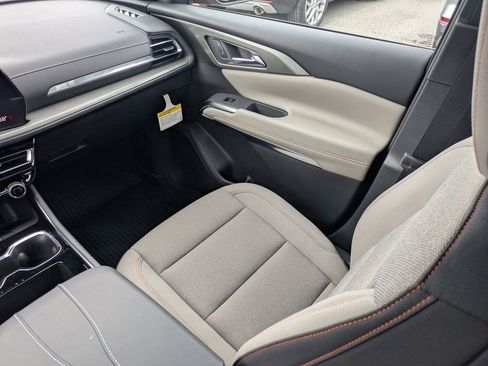 New 2026 Chevrolet Suburban Premier RWD image 26