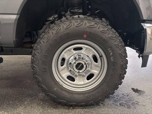 New 2026 Ford F250 XL w/ XL Off-Road Package image 20