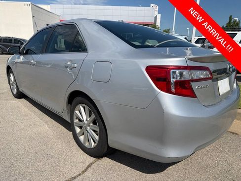 Used 2012 Toyota Camry XLE w/ Convenience Pkg FWD image 6