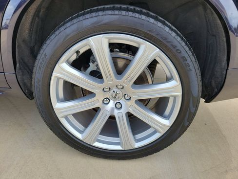 Used 2017 Volvo XC90 T6 Inscription w/ Vision Package AWD/4WD image 12