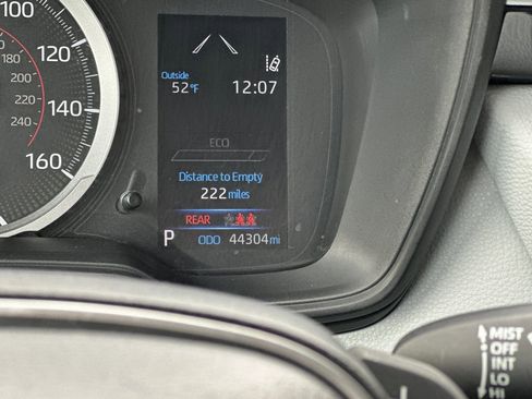 Used 2022 Toyota Corolla SE image 27