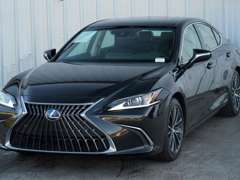 Used 2022 Lexus ES 300h w/ Premium Package image 49