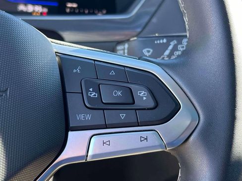 Used 2022 Volkswagen Tiguan SE image 23