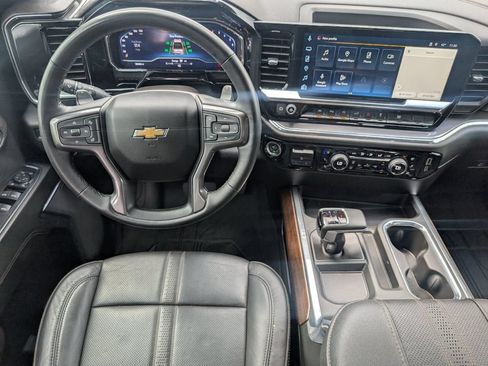 Used 2024 Chevrolet Silverado 1500 High Country AWD/4WD image 32