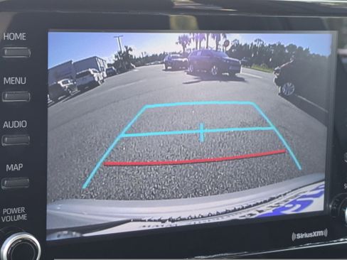 Used 2022 Toyota Corolla LE image 19