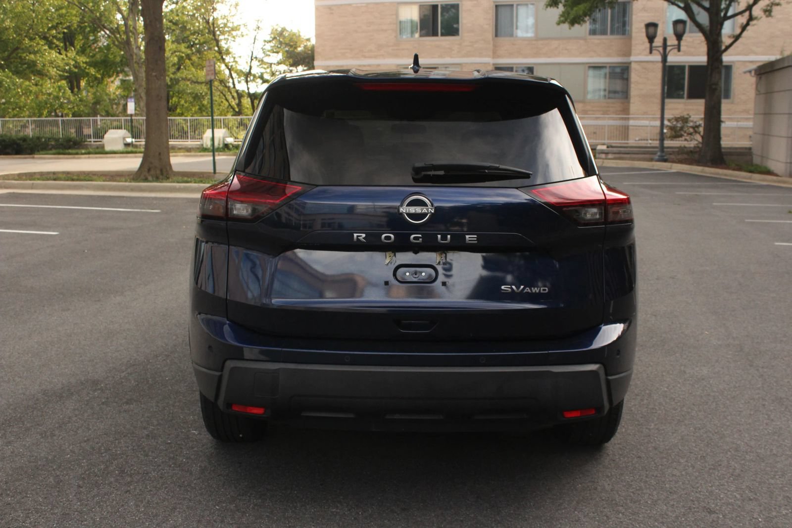 Used 2024 Nissan Rogue SV AWD/4WD image 8
