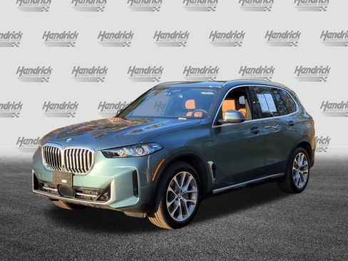 Used 2026 BMW X5 xDrive50e image 5