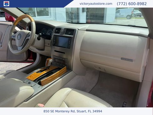 Used 2004 Cadillac XLR RWD image 14