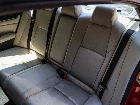 Used 2019 Honda Accord LX image 20