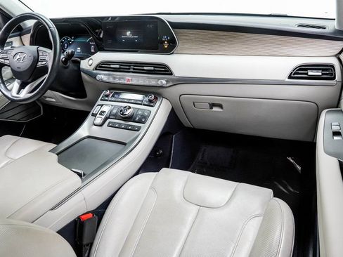 Used 2022 Hyundai Palisade Calligraphy image 17